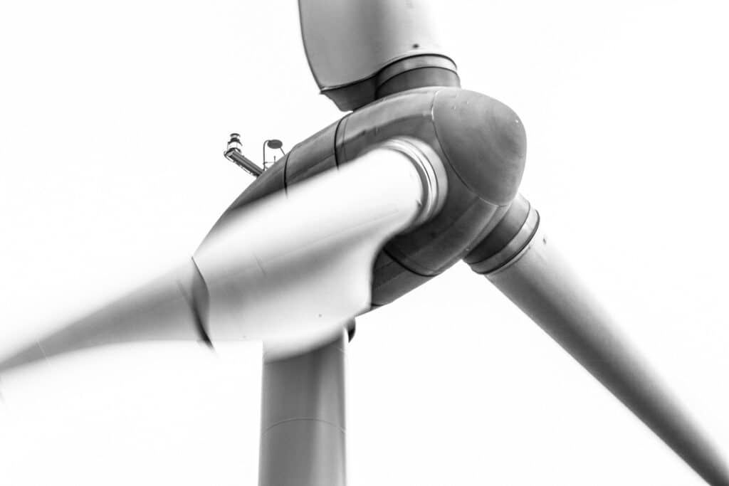 nacelle d'éolienne Enercon E70 avec rotor en rotation